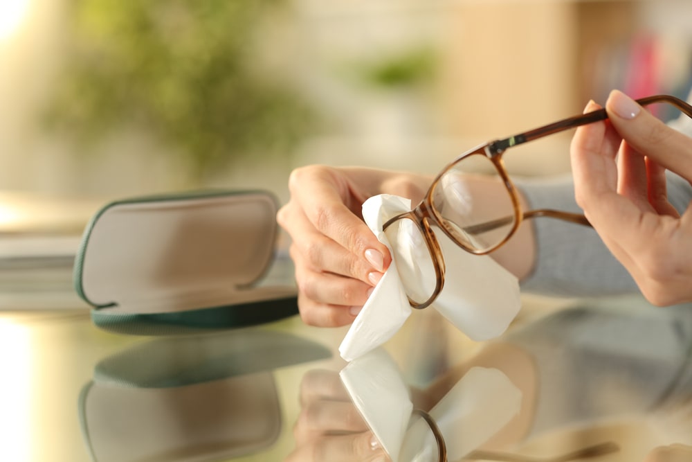 دستمال ضد بخار برای جلوگیری از بخار کردن عینک
