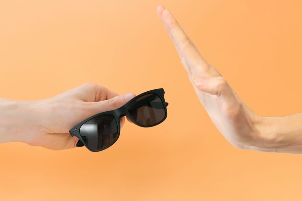 10 نشانه مهم عینک آفتابی اورجینال | ندونی ضرر کردی!